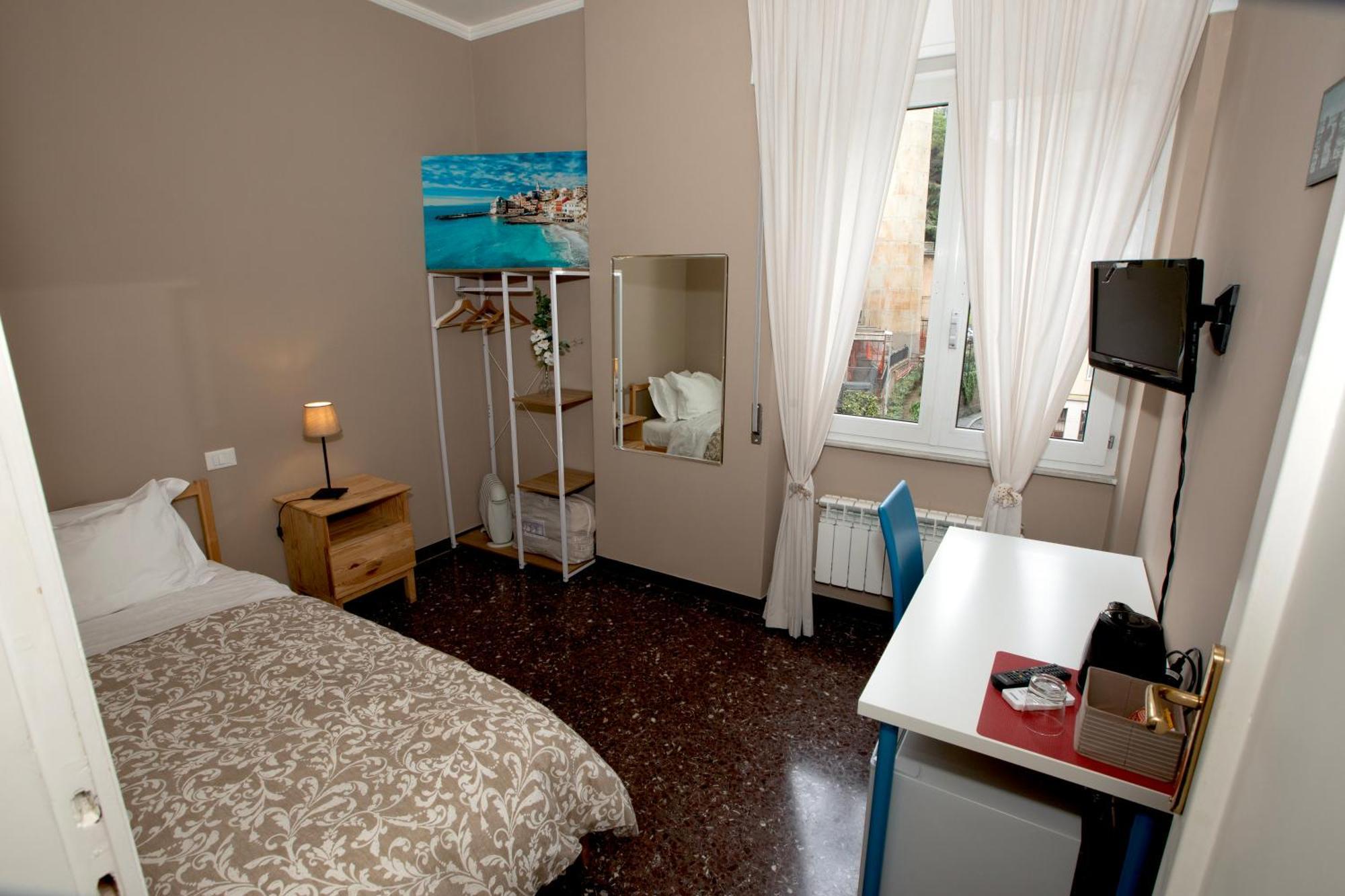 Casa Vittoria Di San Martino Affittacamere Genua Exteriör bild